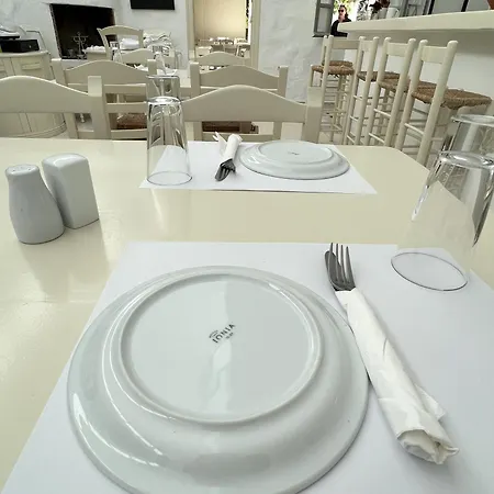 Otel Anezina 2*