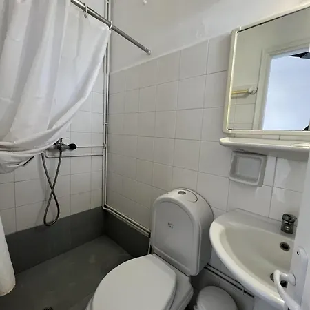 Otel Anezina 2*
