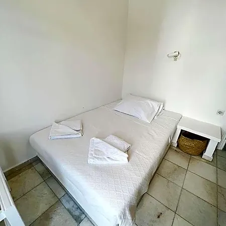 Otel Anezina 2*